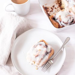 Picture of Heavenly Cakes cinnamon rolls