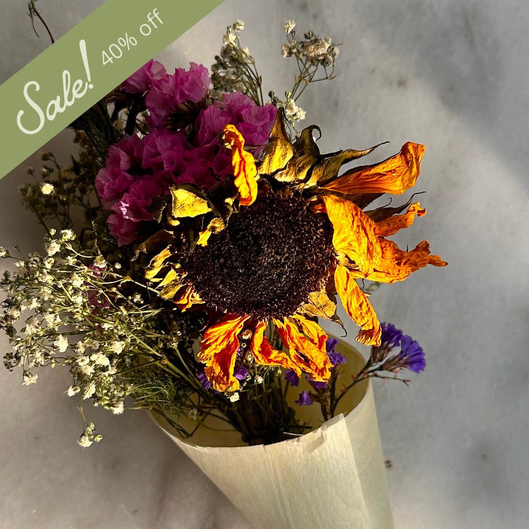 Picture of Nourish Botanica mini dried flower cone