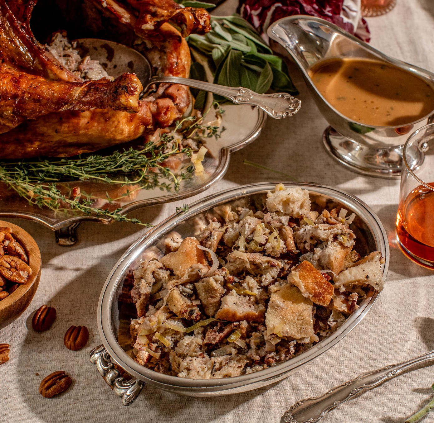 Picture of Apple-Chestnut Stuffing & Gravy Kit